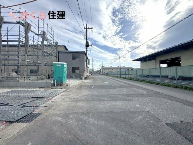 New 4LDK House in Utsunomiya with Security & EV Outlet - Thumbnail 2