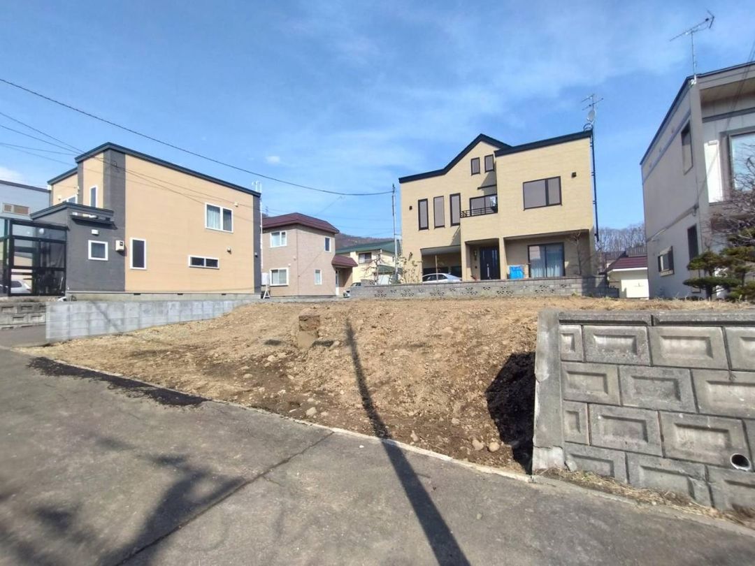 Land for Sale in Sapporo's Heiwa District, Hokkaido - Thumbnail 2