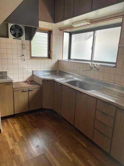 [Real Estate Japan] Property details: Property information for Shinhai-ko, Saijo City, Ehime Prefecture/Iyo-Saijo Station: Used detached house — Image 2, Saijo, Ehime