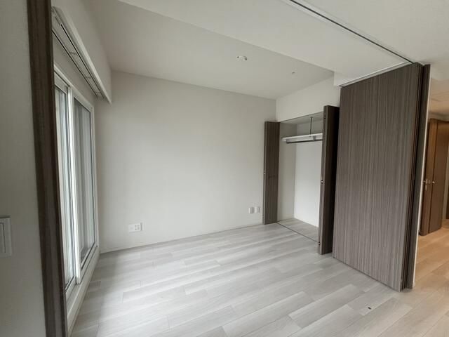 Modern 3LDK Apartment 70.87m² Near Kanjo-dori Higashi Station Sapporo - Thumbnail 3