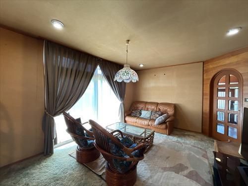4LDK House for Sale on Corner Lot in Ninomiya, Kanagawa - Thumbnail 2