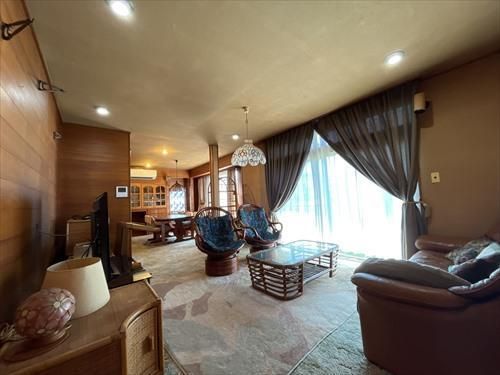 4LDK House for Sale on Corner Lot in Ninomiya, Kanagawa - Thumbnail 3