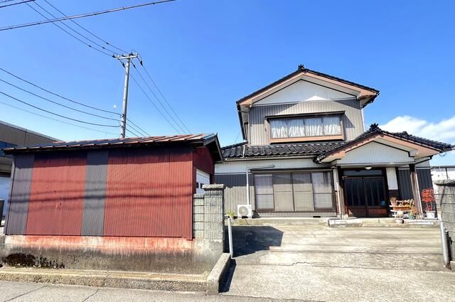 6DK House on 330 sqm Corner Lot in Takaoka, Toyama - Main Image