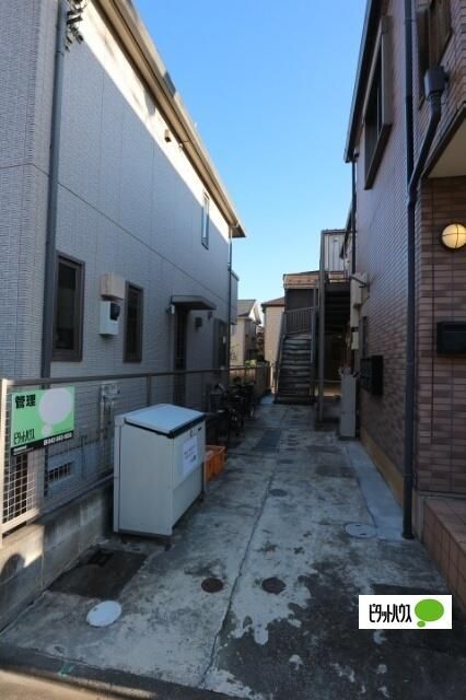 1K Apartment for Rent in Toyoda, Hino City, Tokyo - Thumbnail 4