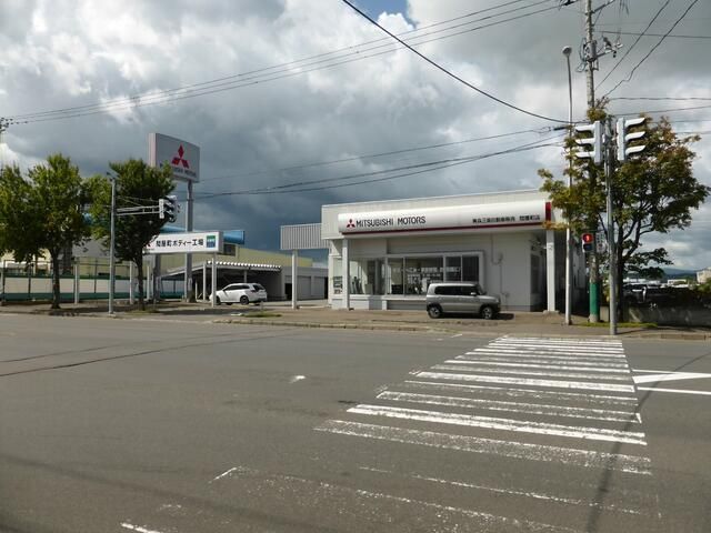 Aomori City Commercial Lot with Operating Auto Repair Workshop for Sale - Thumbnail 2