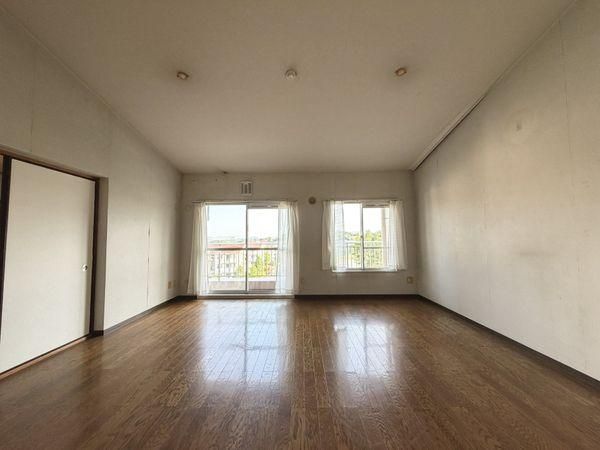 3LDK Apartment for Sale in Atsugi, Kanagawa – 97m² - Thumbnail 2