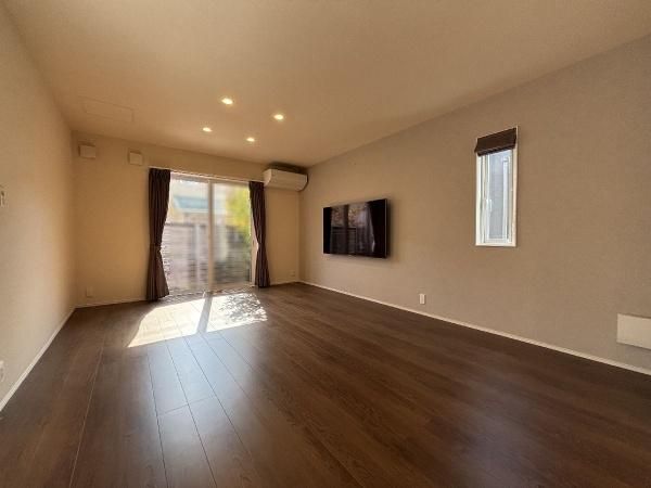 2020 Built 3LDK Detached House in Hiroshima Saeki Ward - Thumbnail 2