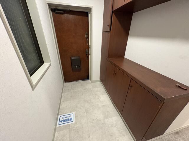4LDK Apartment for Rent in Chofu, Tokyo - 65 sqm - Thumbnail 2