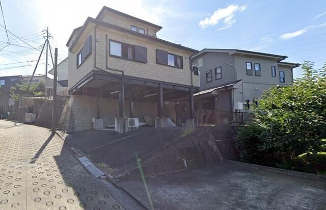 2LDK Resale Townhouse for Sale in Tsuzuki Ward, Yokohama - Thumbnail 2