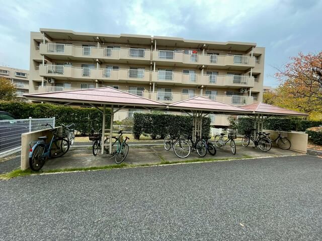 4LDK Apartment for Sale in Narashino, Chiba - 92.99 sqm - Thumbnail 2