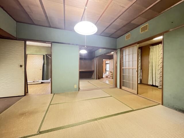 4DK Detached House for Sale in Kagoshima's Kibōgaoka - Thumbnail 2