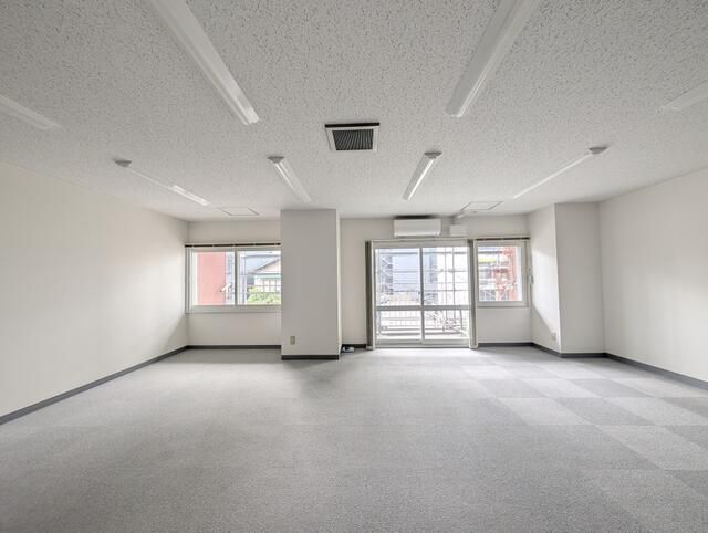 First Riverside Mansion Commercial Space for Sale in Sapporo - Thumbnail 2