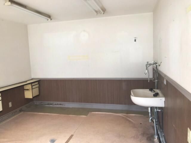 Shop Unit for Rent in Inage, Chiba - 77,000 Yen - Thumbnail 4