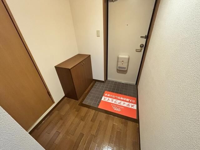 2LDK Apartment for Rent in Ota City, Gunma Prefecture - Thumbnail 4