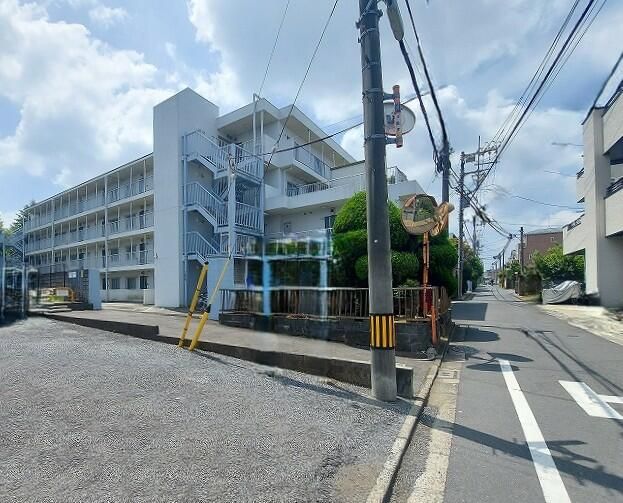 3DK Rental Apartment in Niiza, Saitama - 50.76m² - Thumbnail 2