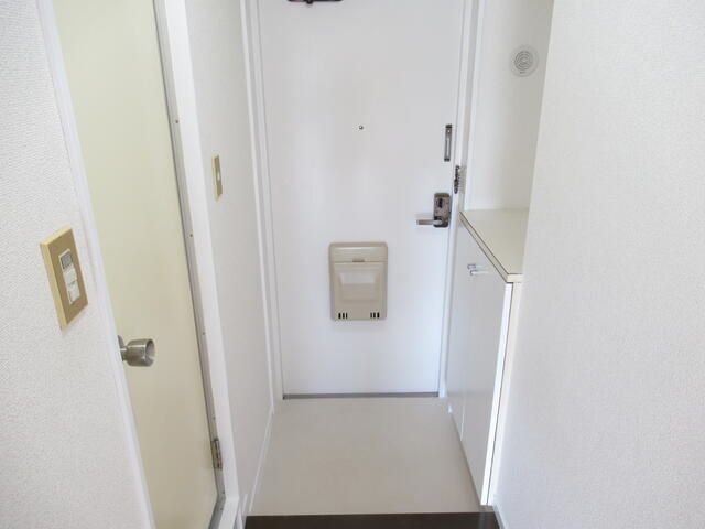 1K Apartment for Rent in Kanazawa-ku, Yokohama - Thumbnail 3