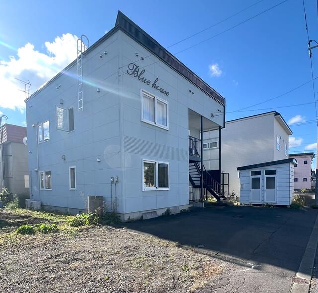 3LDK Apartment for Rent in Quiet Asahikawa, Hokkaido - Thumbnail 2