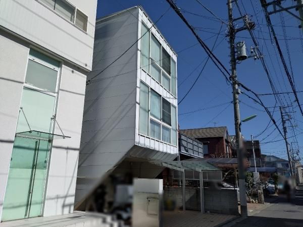 3LDK Detached House for Sale in Setagaya, Tokyo | 122.26㎡ - Thumbnail 2