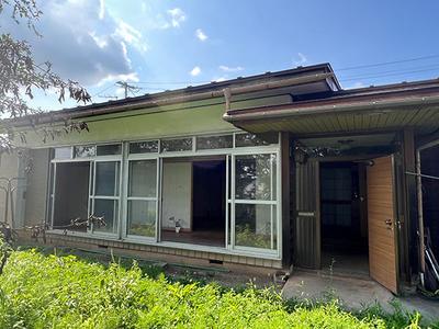 A DIY-friendly single-story house in a tranquil rural area: Villas, real estate, properties for sale, Hometown Information Center: Nationwide rural living property data — Image 1, Iizuna, Nagano