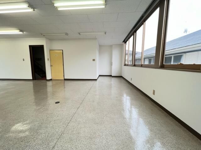 G10 Building Shop/Office for Rent in Toride, Ibaraki - Thumbnail 4