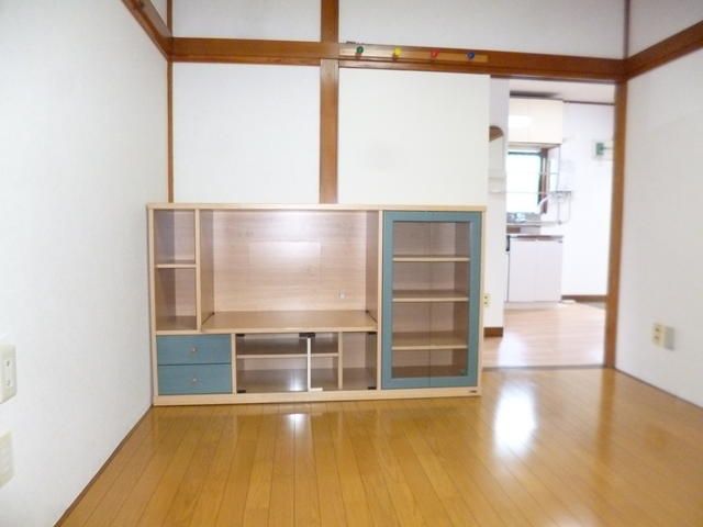1DK Apartment for Rent in Mitaka, Tokyo - 62,000 Yen - Thumbnail 4