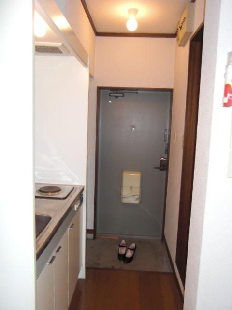 Mickey House 1R Apartment for Rent in Kunitachi, Tokyo - Thumbnail 3