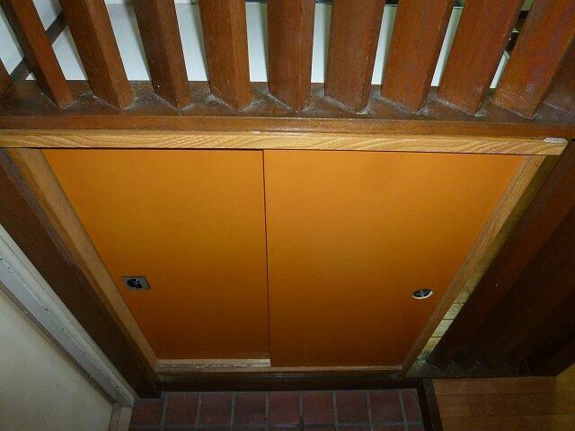 2DK Corner Apartment for Rent in Kichijoji, Musashino City - Thumbnail 3