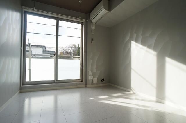 1K Apartment for Rent in Suginami, Tokyo - 18.63 sqm - Thumbnail 4
