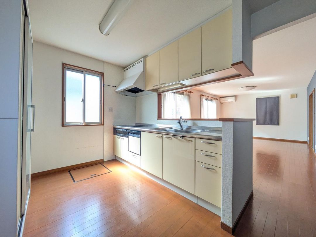 4LDK Lightweight Steel House for Sale in Nonoichi, Ishikawa - Thumbnail 3