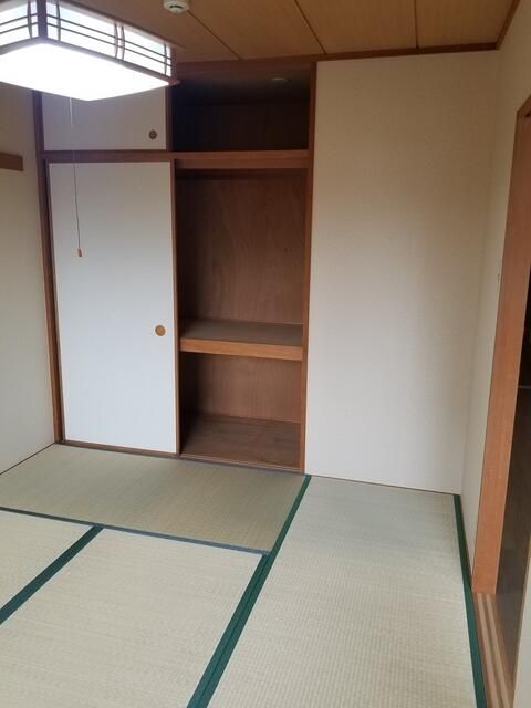 2LDK Apartment for Rent in Nakakasai, Edogawa-ku, Tokyo - Thumbnail 4