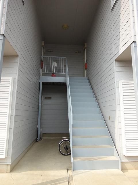 2DK Apartment for Rent in Kuki, Saitama - 48.80 sqm - Thumbnail 3