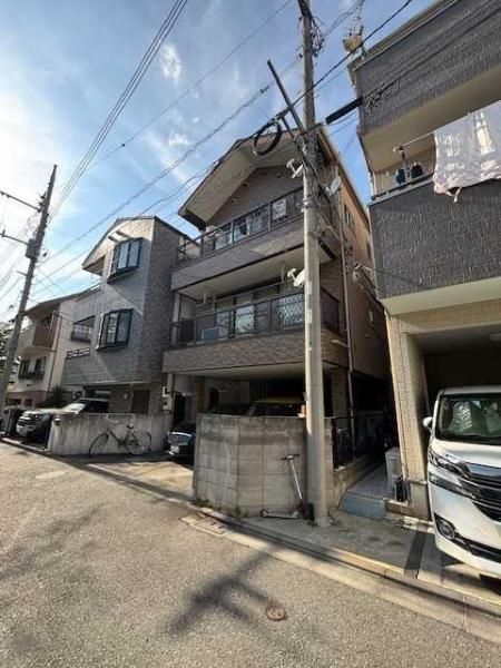 5LDK Two-Unit House for Sale in Hasune, Itabashi, Tokyo - Thumbnail 3