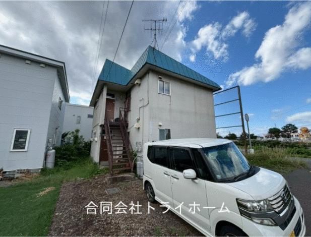 Apartment Building for Sale in Teine, Sapporo, Hokkaido - Thumbnail 2