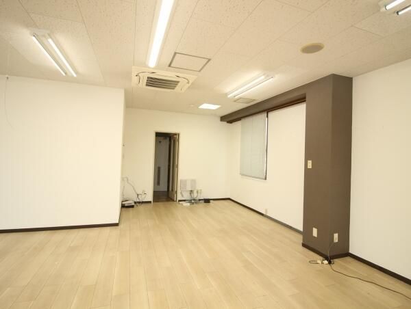 Commercial Office for Rent in Tsukuba, Ibaraki - 70.3 sqm - Thumbnail 2