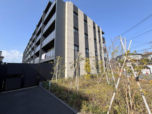 2024 Built 3LDK Apartment in Hino, Tokyo with Private Garden - Thumbnail 2