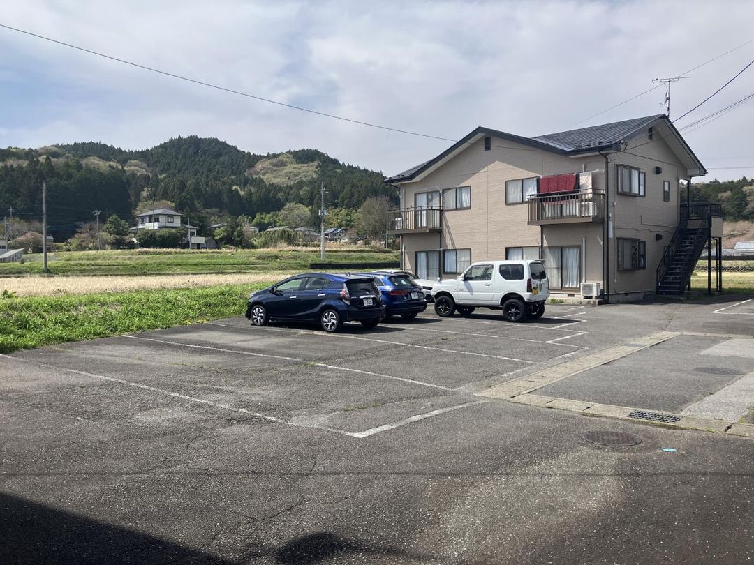 Apartment Building for Sale in Nikko, Tochigi – 8 Units - Thumbnail 3