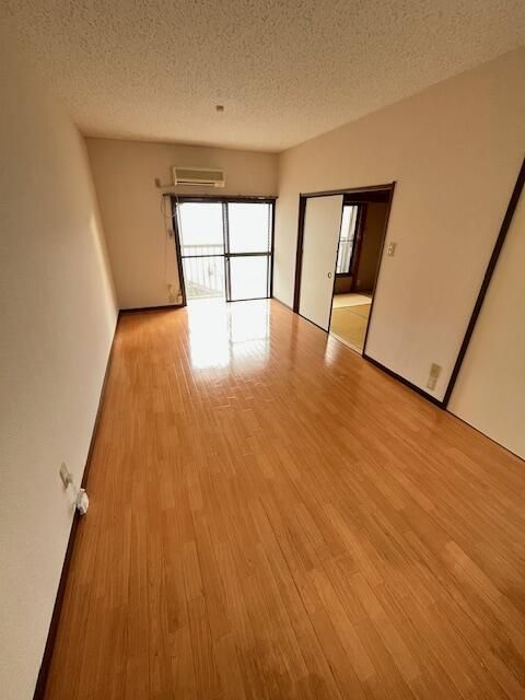 1LDK Rental Apartment in Soka City, Saitama Prefecture - Thumbnail 3