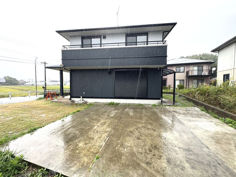 3LDK House for Sale in Kakegawa with Garden and Rental Potential - Thumbnail 2