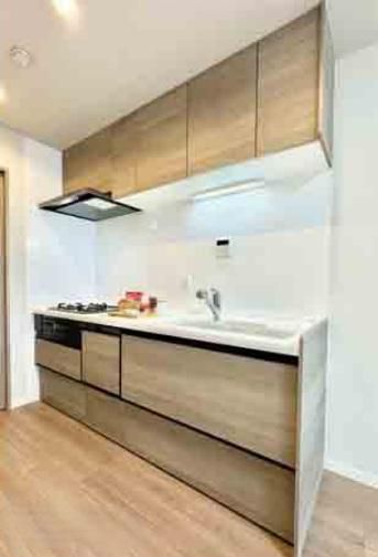 3LDK Corner Apartment for Sale in Central Sapporo, Hokkaido - Thumbnail 2