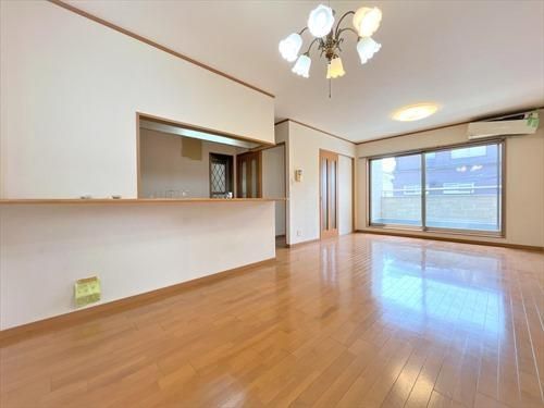 4LDK Steel-Frame House for Sale in Nishinomiya, Hyogo - Main Image