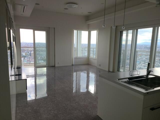 4LDK Apartment for Sale in Nerima, Tokyo - 128.92 sqm - Thumbnail 2