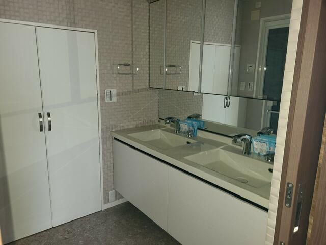 4LDK Apartment for Sale in Nerima, Tokyo - 128.92 sqm - Thumbnail 4