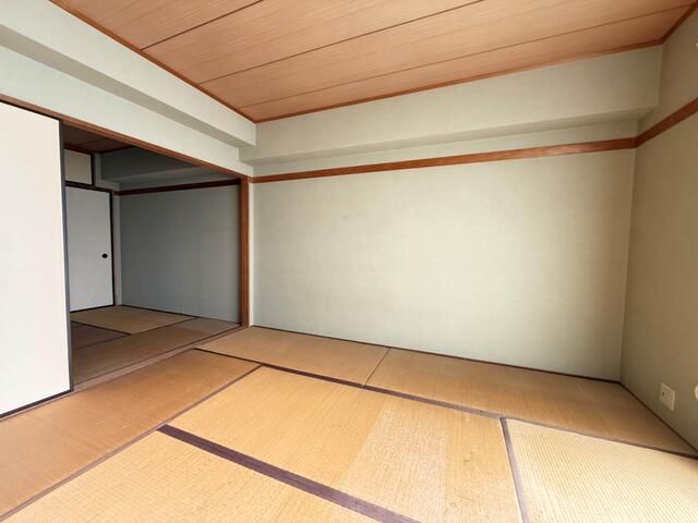 3DK Apartment for Sale in Hirosaki, Aomori - 70.16 sqm - Thumbnail 4