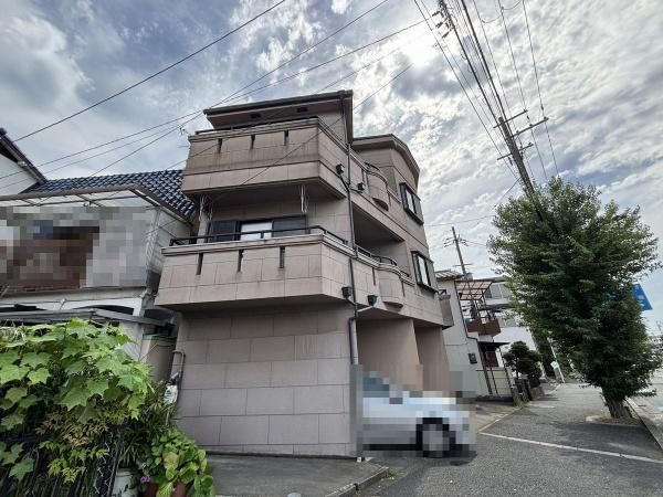 4LDK Detached House for Sale in Neyagawa City, Osaka - Thumbnail 2