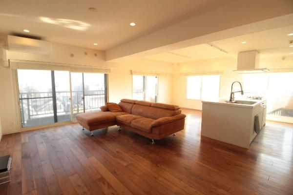 Lions Mansion Tachikawa 2SLDK Apartment for Sale in Tokyo - Thumbnail 3