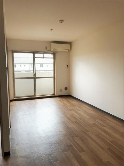 1LDK Apartment for Rent in Oyama, Tochigi – 50.05 sqm - Thumbnail 4