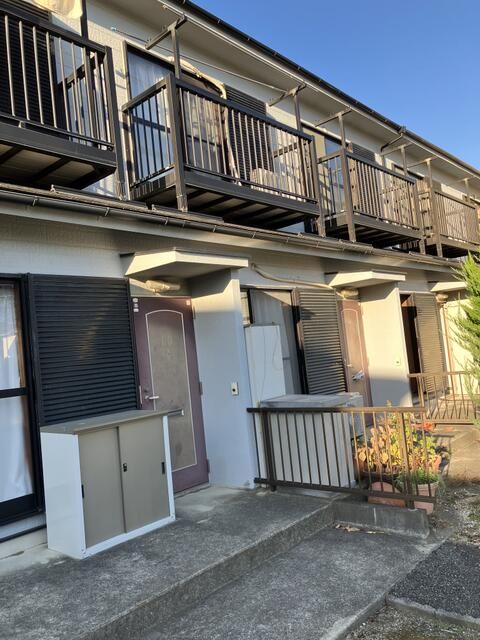 2LDK Terrace House for Rent in Oiso, Kanagawa - Thumbnail 2