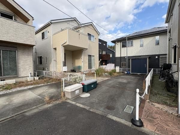 Modern 4LDK Detached House for Sale in Machida, Tokyo - Thumbnail 4