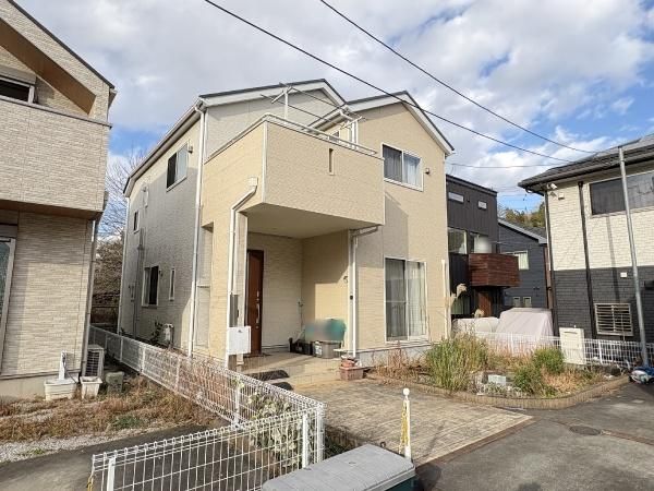 Modern 4LDK Detached House for Sale in Machida, Tokyo - Thumbnail 2