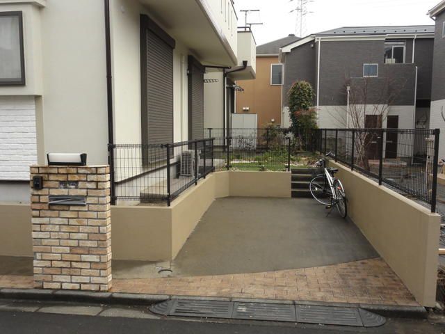 Renovated 4DK House for Rent with Garden in Mitaka, Tokyo - Thumbnail 2